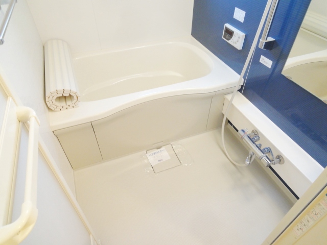 バス・シャワールーム　写真は別号室のものです。