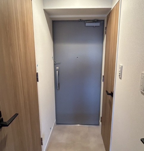 玄関　※別部屋参考写真