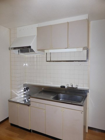 キッチン　コンパクトなキッチンで掃除もラクラク