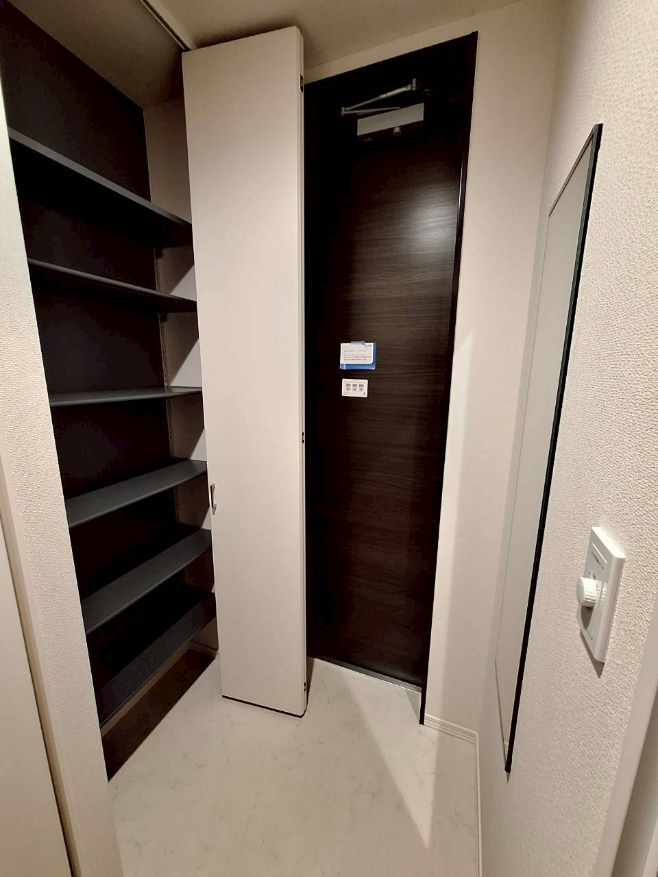 玄関　★ゆとりのある玄関★