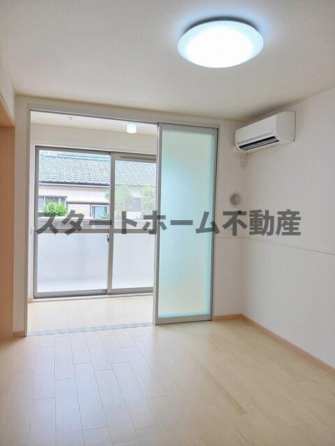 居室・リビング　ゆったりとした居間です