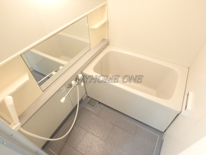 バス・シャワールーム　追焚バス