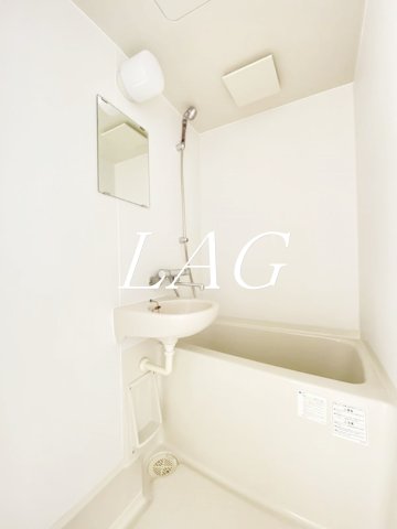 バス・シャワールーム　お風呂です。