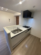 キッチン　3口コンロ付きのカウンターキッチン♪