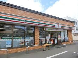 コンビニ　セブンイレブン札幌北21条東15丁目店（コンビニ）まで161m
