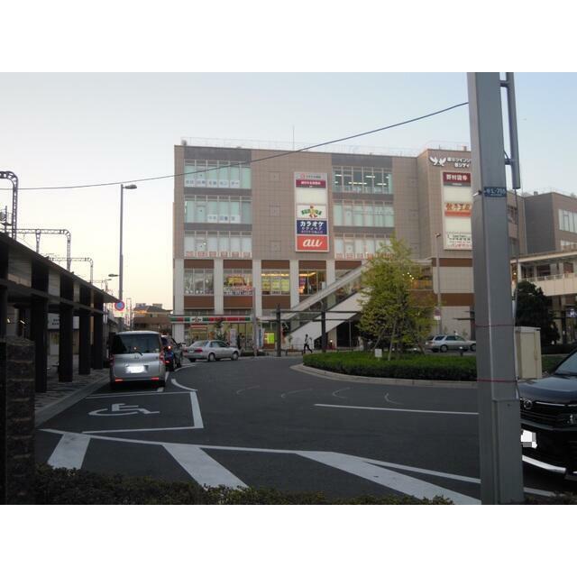 ショッピングセンター　ファッションセンターしまむら越谷ツインシティ店（ショッピングセンター）まで977m