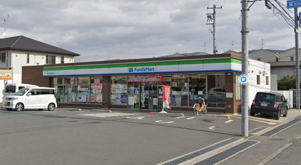 コンビニ　ファミリーマート 東大阪玉串町西店（コンビニ）まで489m
