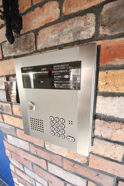 セキュリティ　★オートロック完備★