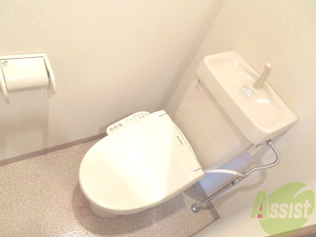 トイレ　トイレにはウォシュレットが付いているので嬉しいですね