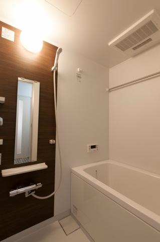 バス・シャワールーム　Lumiere