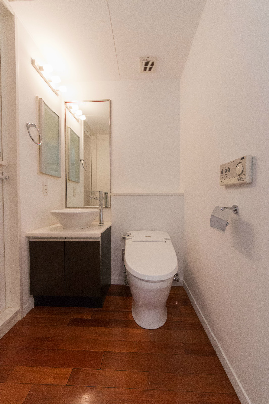 トイレ　同マンション別部屋