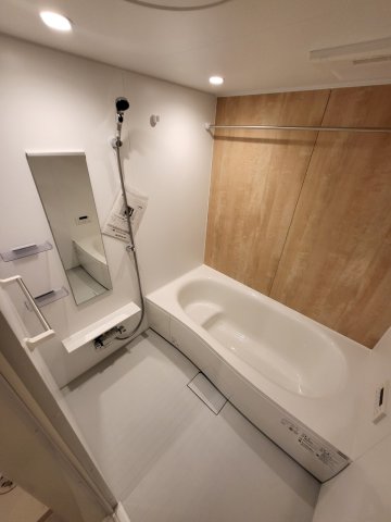 バス・シャワールーム　※同タイプの写真です