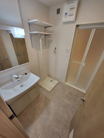 洗面設備　※同タイプの写真です