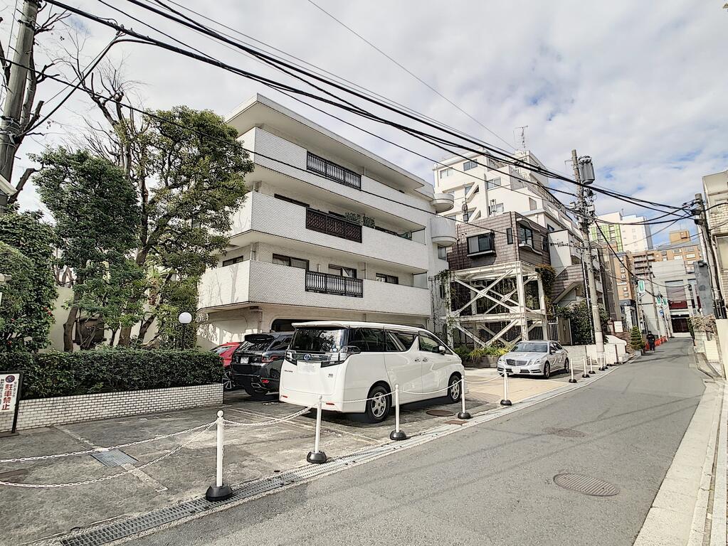 サンビュ―ハイツ南青山の外観写真