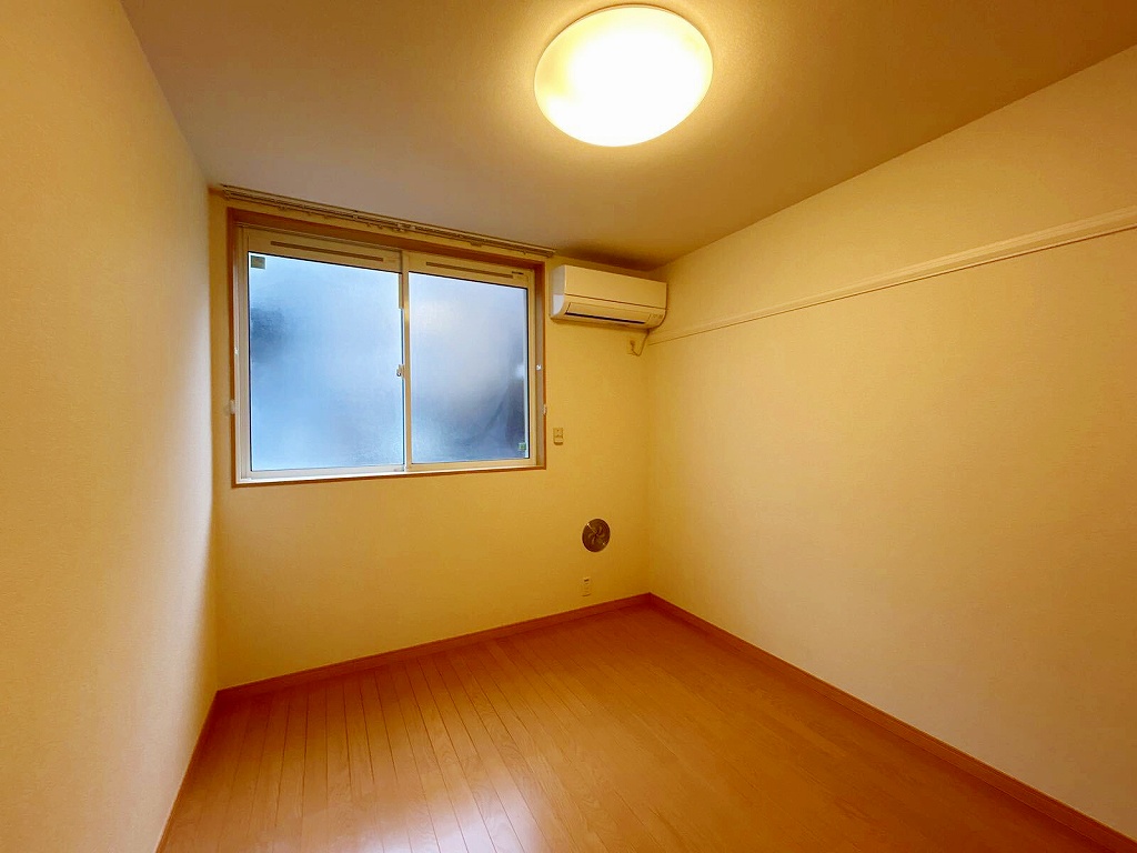 居室・リビング　【参考】同建物内の別のお部屋の画像です