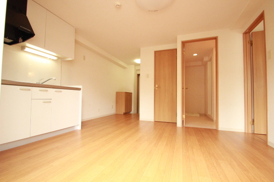 居室・リビング　※別号室の写真です