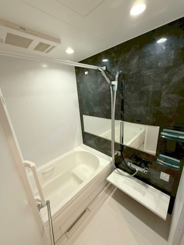 バス・シャワールーム　追い炊き付