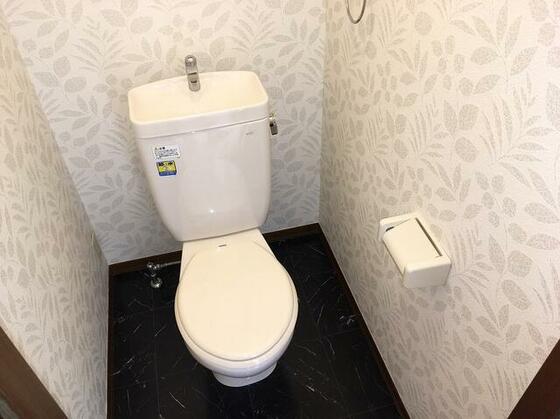 トイレ　※写真同間取り１０１号室使用