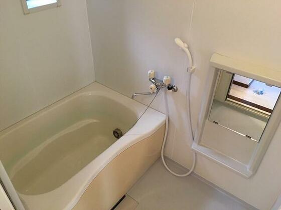 バス・シャワールーム　※写真同間取り１０１号室使用