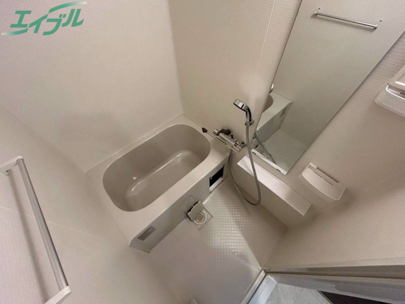 バス・シャワールーム　別部屋同型タイプです。