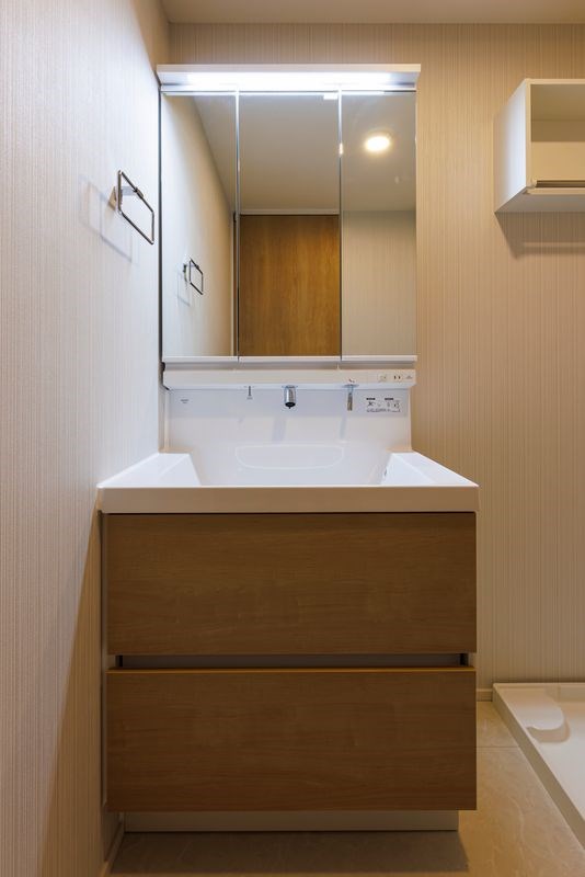 洗面設備　反転間取り参照