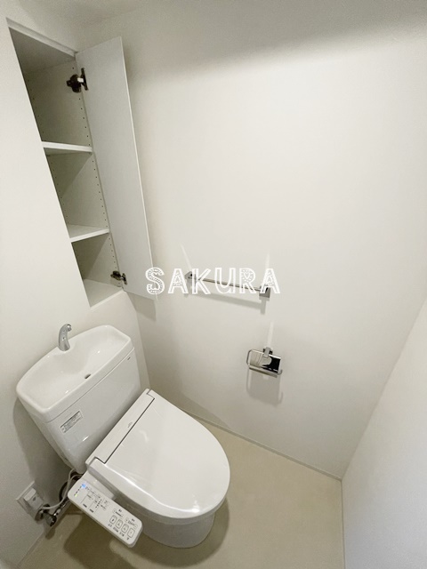 トイレ　嬉しい温水洗浄便座♪