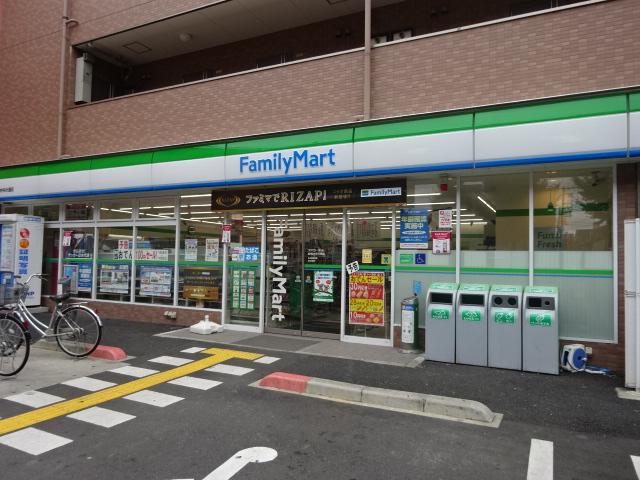 コンビニ　ファミリーマート緑橋中央大通店（コンビニ）まで427m