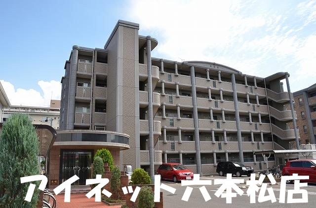 建物外観　人気の角部屋2LDK物件です。