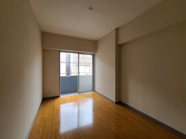 居室・リビング　7帖の広いお部屋です