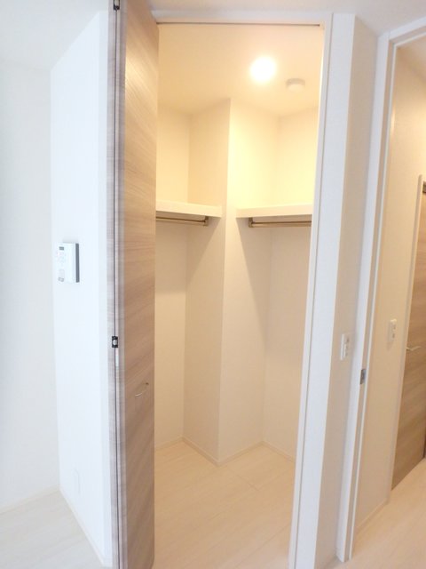 収納　別号室写真参照
