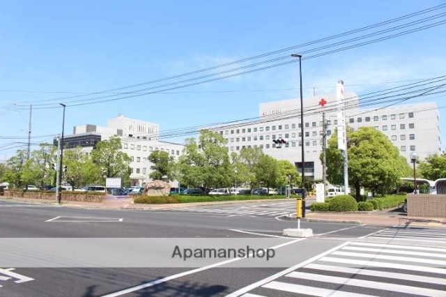 病院　岡山赤十字病院（病院）まで650m