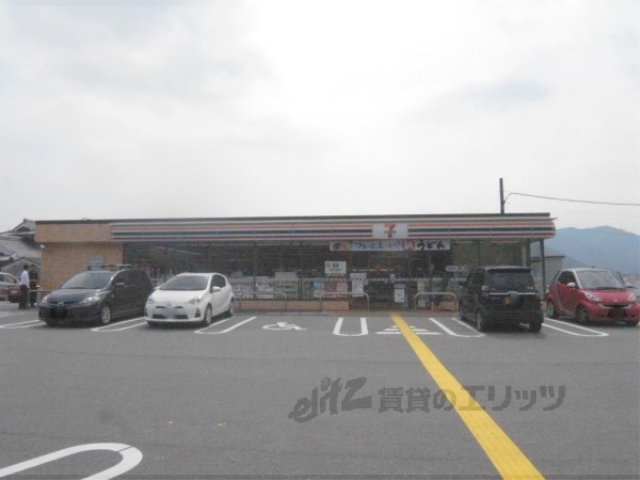 コンビニ　セブンイレブン亀岡運動公園前店（コンビニ）まで2700m