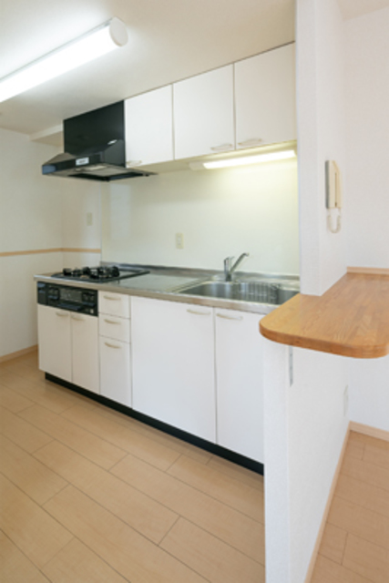 キッチン　※写真は同タイプ住戸です。