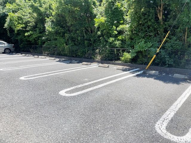駐車場　敷地内にある駐車場です