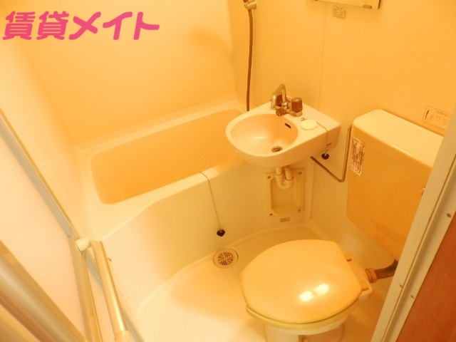 バス・シャワールーム　別部屋参考写真