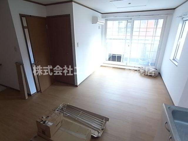 居室・リビング　ゆったりとした居間です