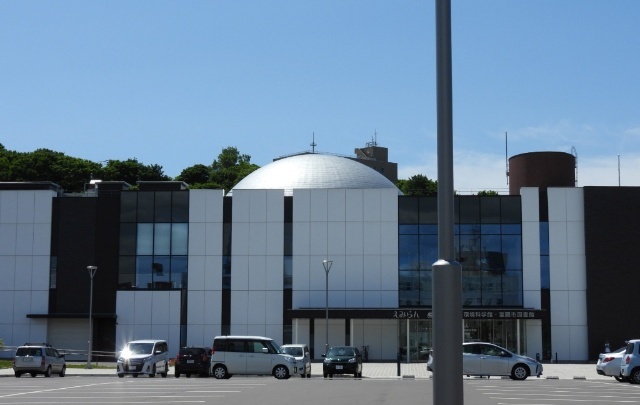 図書館　室蘭市図書館（図書館）まで2397m