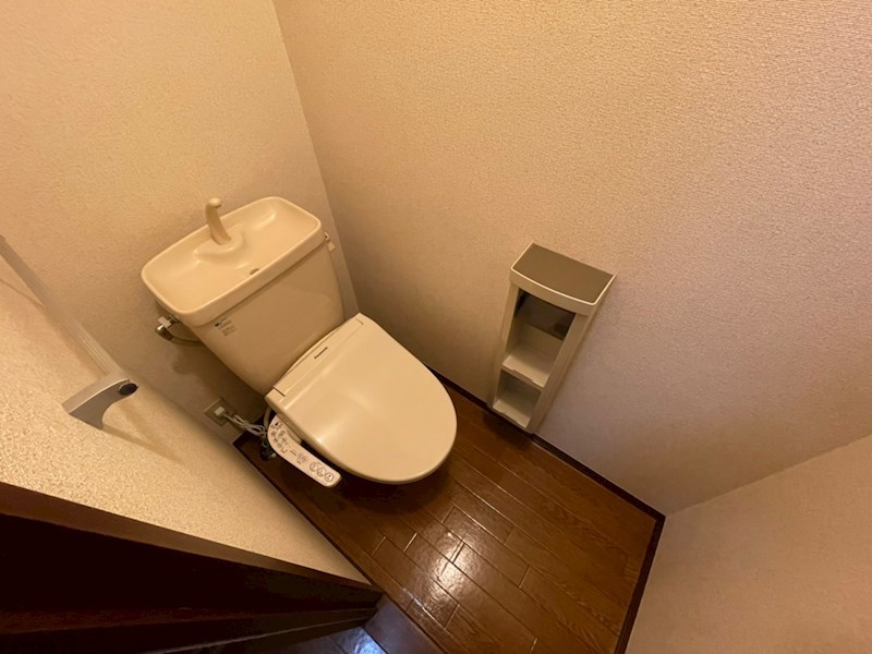 トイレ　※別部屋参考写真