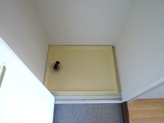 その他　室内洗濯機置場があります。