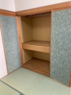 収納　押入