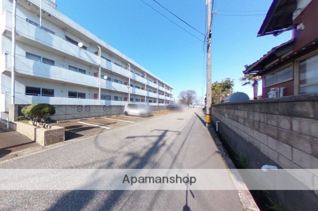 その他　前面道路（その他）まで0m