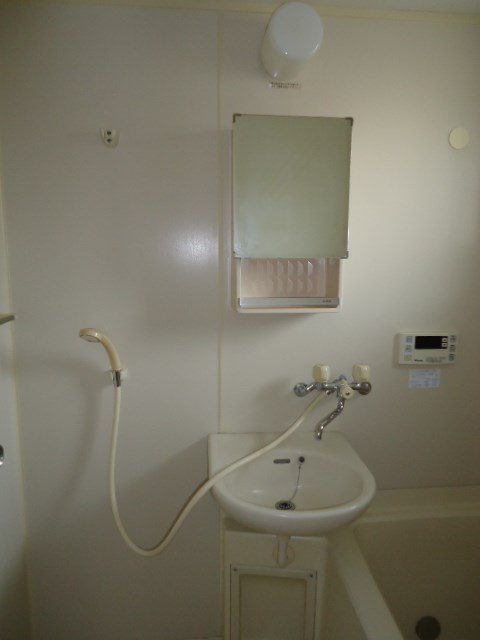 洗面設備　別部屋参考写真です。内装・設備が異なる場合があります。