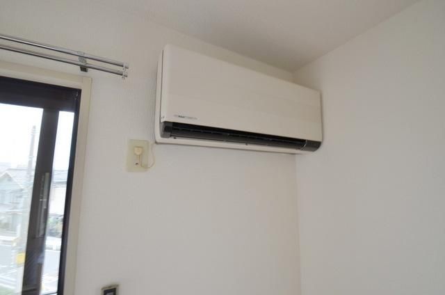 その他設備　エアコン１基