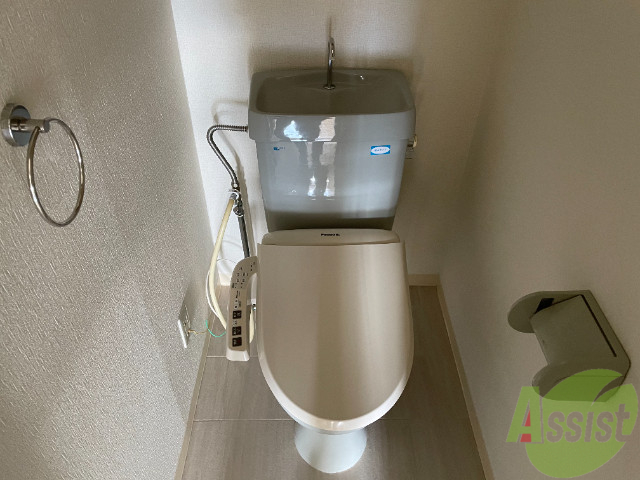 トイレ　トイレはこんな感じで清潔感がありますよー。
