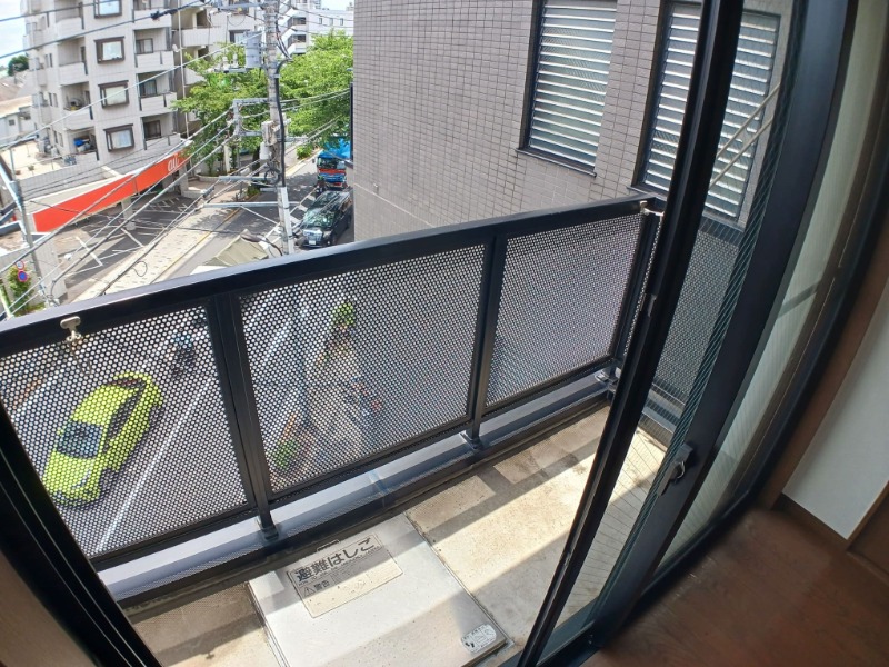 バルコニー