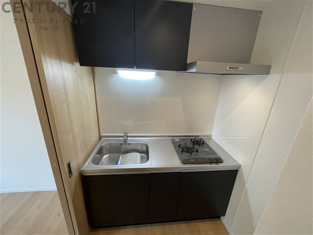 キッチン　壁付けキッチンでスペースを最大限有効活用できます！