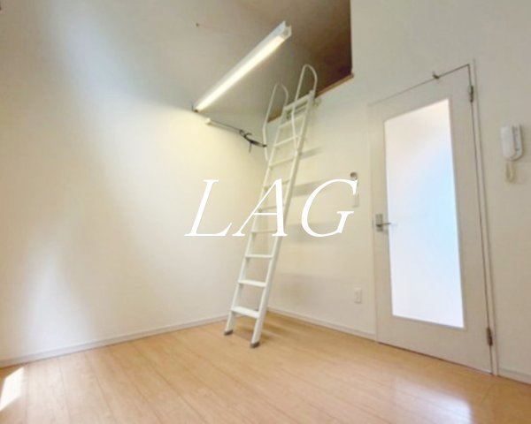 居室・リビング　洋室のお部屋です。