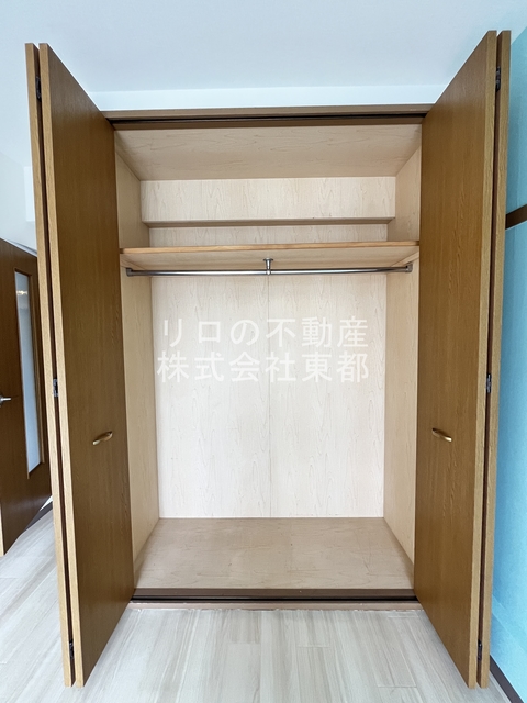 収納　パイプハンガー付き☆畳まず衣類を掛けることができます♪