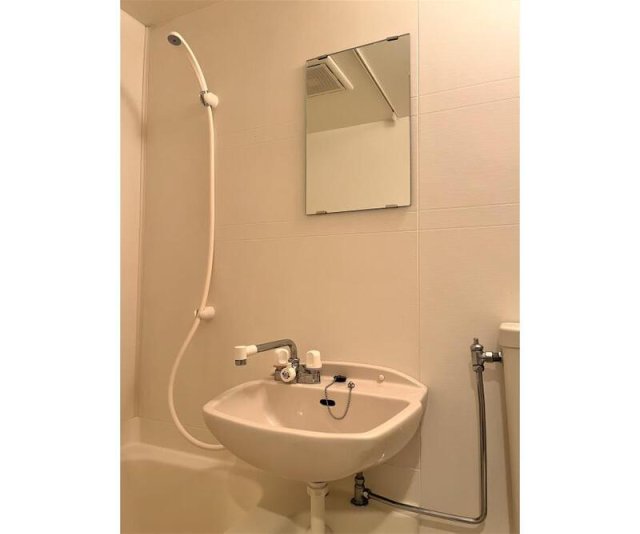 洗面設備　※同建物の別部屋のお写真となります