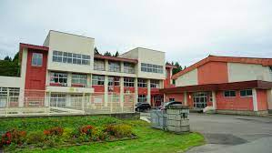 小学校　羽後町立西馬音内小学校（小学校）まで758m